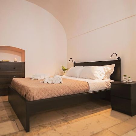 Trani -Suite ❉Marmor - Elegante Casa Storica ❉ Bagian luar foto