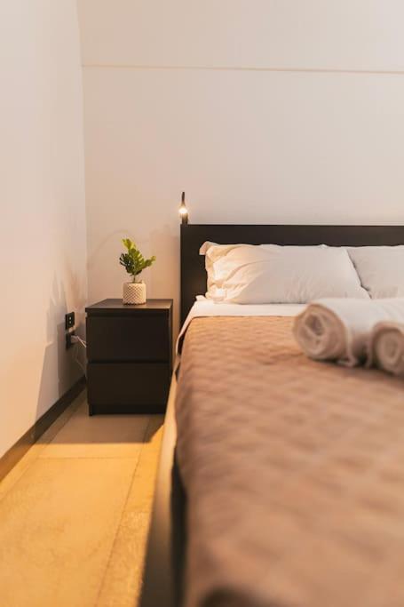 Trani -Suite ❉Marmor - Elegante Casa Storica ❉ Bagian luar foto