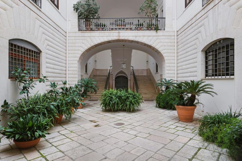 Trani -Suite ❉Marmor - Elegante Casa Storica ❉ Bagian luar foto